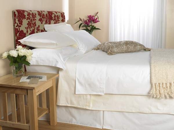 Lunar Cotton Button Closure Duvet Covers White
