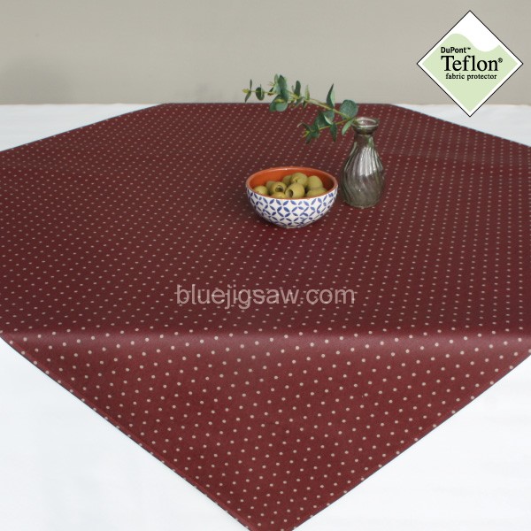 Wipeclean Slipcover Polka Dot Claret