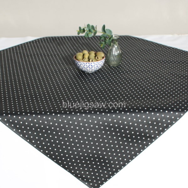 Wipeclean Slipcover Polka Dot Black